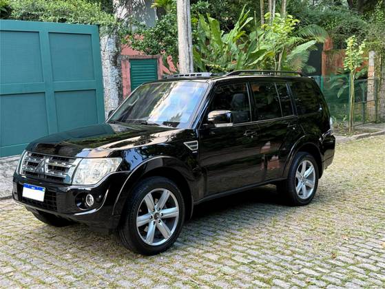 MITSUBISHI PAJERO FULL 3.2 HPE 4X4 16V TURBO INTERCOOLER DIESEL 4P AUTOMÁTICO MITSUBISHI PAJERO FULL 3.2 HPE 4X4 16V TURBO INTERCOOLER DIESEL 4P AUTOMÁTICO